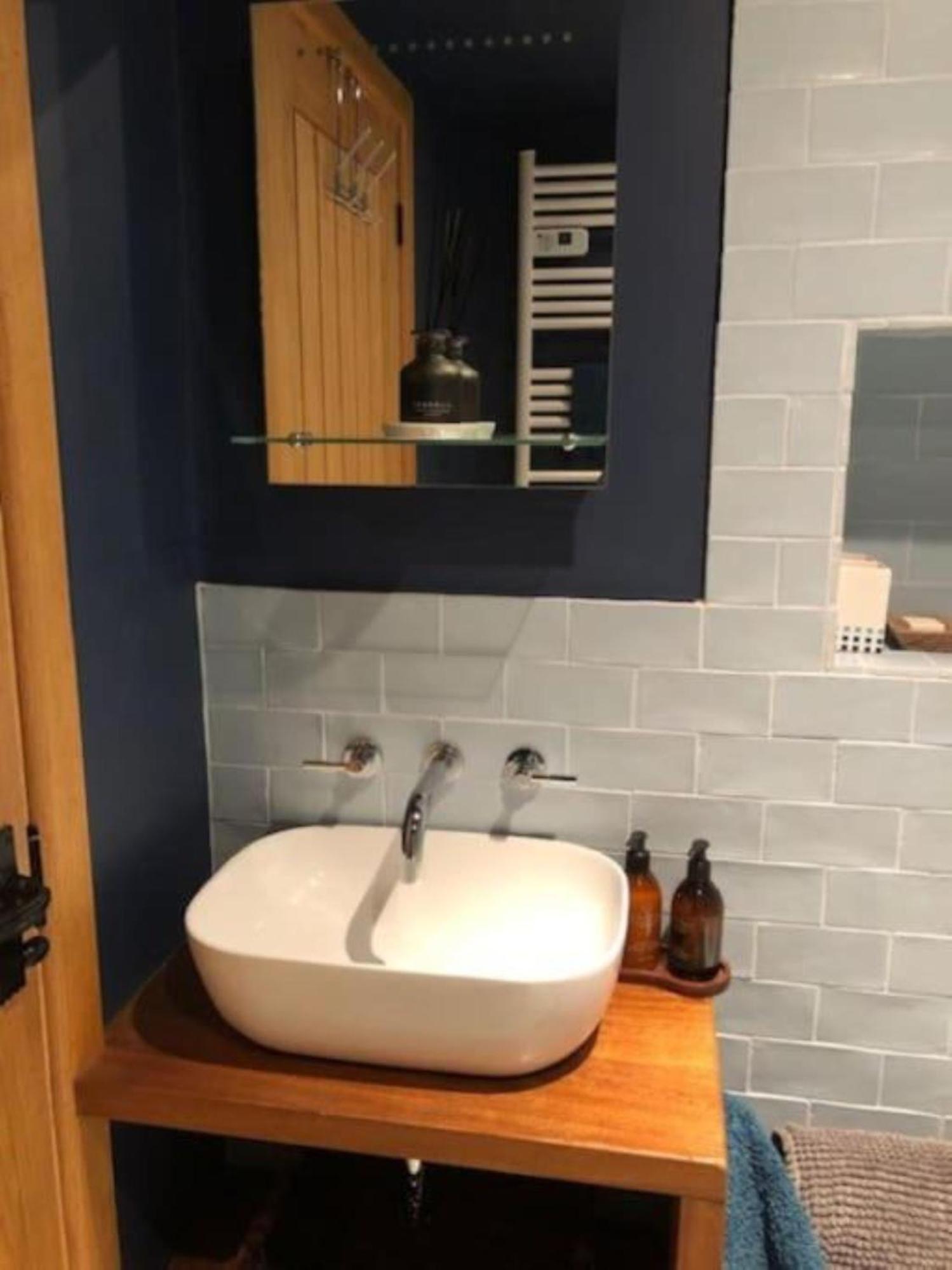 Bank Cottage Studio - Luxury Cotswolds Haven For Two Shipston-on-Stour المظهر الخارجي الصورة